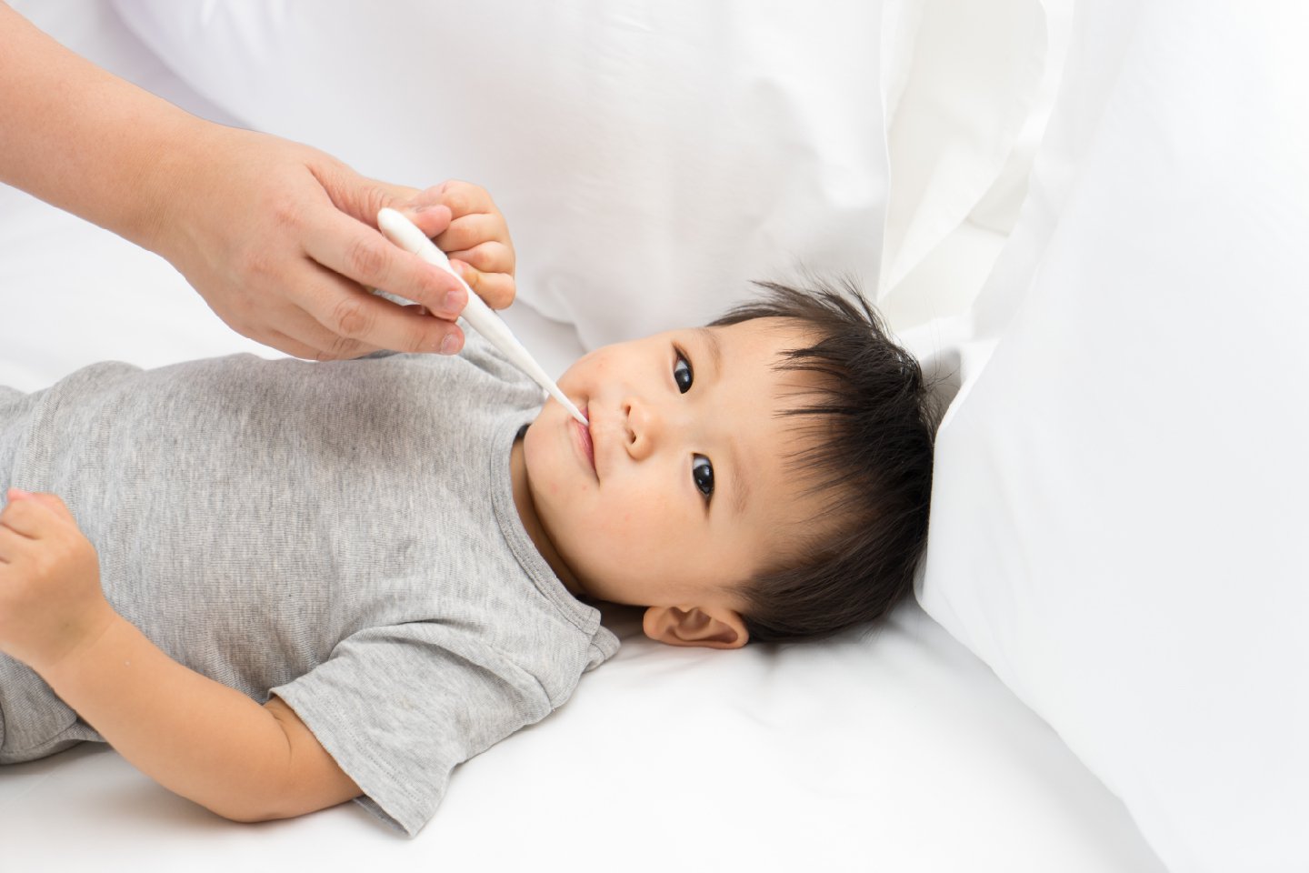 Phân biệt phản ứng bình thường và bất thường sau tiêm vaccine - Ảnh 3.