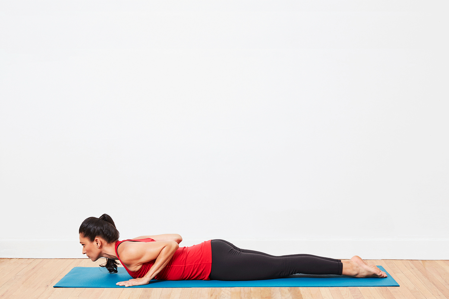7 bài tập yoga giúp dân văn phòng thư giãn và điều chỉnh tư thế- Ảnh 6. 7 bài tập yoga giúp dân văn phòng thư giãn và điều chỉnh tư thế- Ảnh 6.