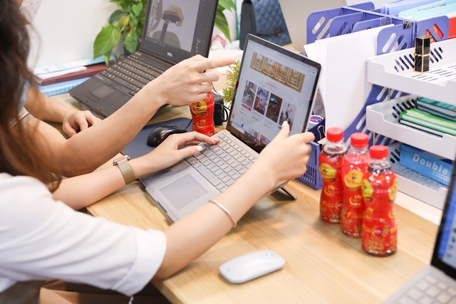 Người trẻ nỗ lực thanh lọc cơ thể để tăng tốc chạy deadline trước khi nghỉ lễ- Ảnh 1. Người trẻ nỗ lực thanh lọc cơ thể để tăng tốc chạy deadline trước khi nghỉ lễ- Ảnh 1.