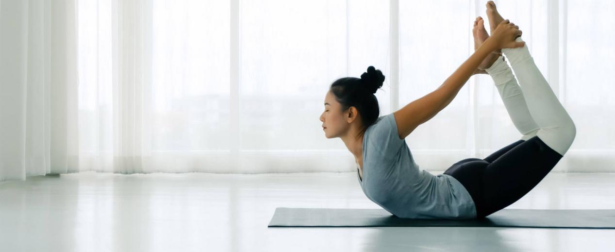 8 lỗi tập yoga phổ biến cần tránh để không bỏ cuộc- Ảnh 1. bai-viet-6-dong-tac-yoga-giup-nang-dep-dang-sang-da-desktop-1366x560