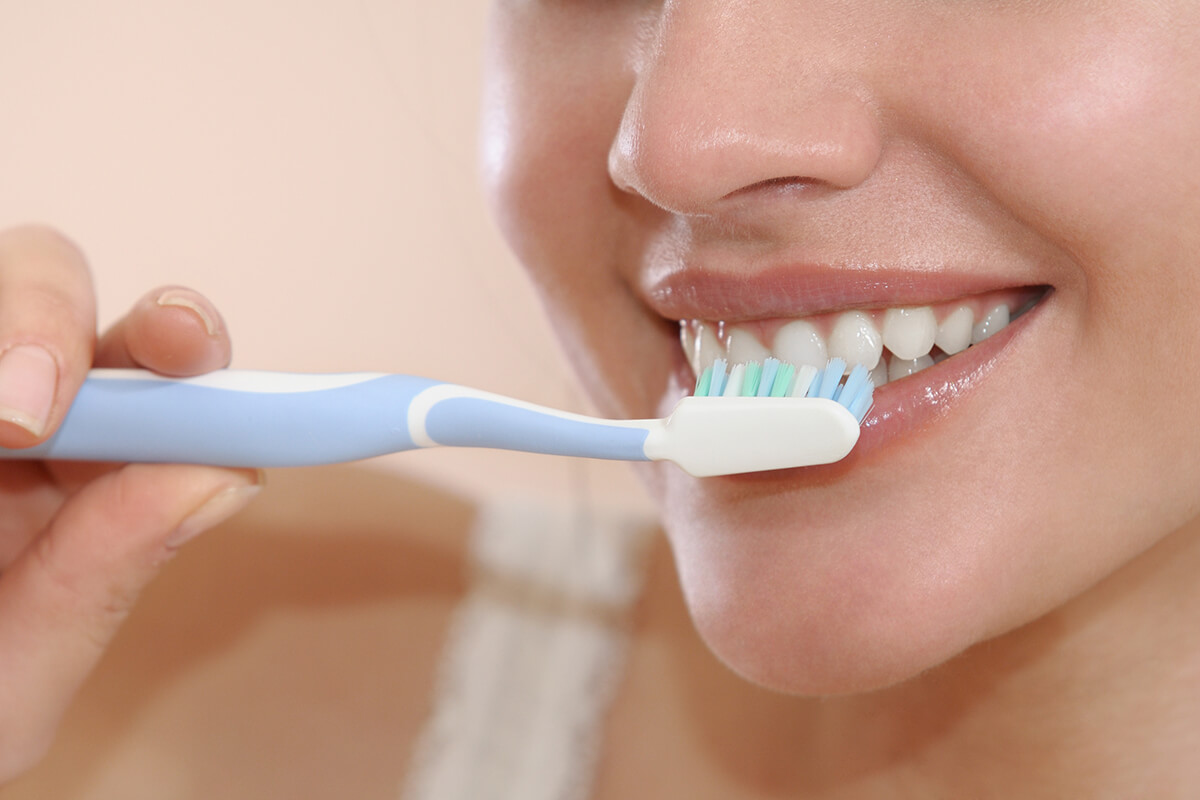 Ê buốt răng phải làm gì?- Ảnh 1. Ê buốt răng phải làm gì?- Ảnh 1.