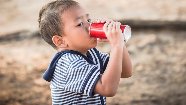 Cha mẹ phải biết 5 tác hại nghiêm trọng của đồ uống có đường đối với trẻ em- Ảnh 1. Cha mẹ phải biết 5 tác hại nghiêm trọng của đồ uống có đường đối với trẻ em- Ảnh 1.