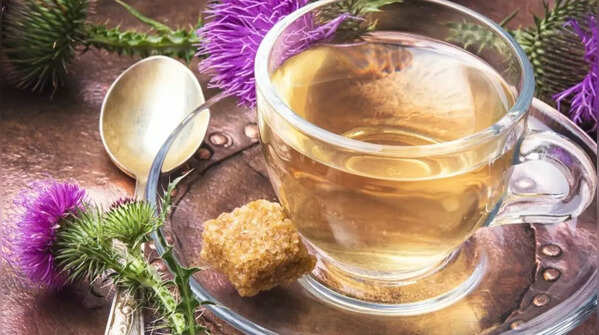 4 loại trà thảo dược hỗ trợ giải độc gan một cách tự nhiên- Ảnh 1. Trà cây kế sữa (Silybum marianum)