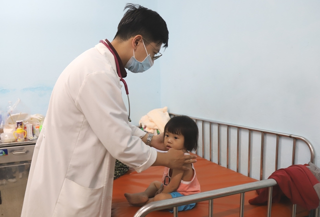TPHCM đưa gần 300 bác sĩ trẻ về y tế cơ sở- Ảnh 1. TPHCM đưa gần 300 bác sĩ trẻ về y tế cơ sở- Ảnh 1.