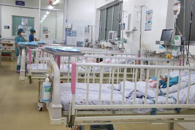 Hiểu sai về sốt xuất huyết, nhiều người nhập viện nguy kịch- Ảnh 1. Hiểu sai về sốt xuất huyết, nhiều người nhập viện nguy kịch- Ảnh 1.