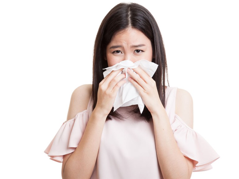 6 biện pháp nên làm để tránh nhiễm lạnh khi đi ngoài trời mưa- Ảnh 1. 12-viec-can-lam-ngay-khi-bi-cum-1