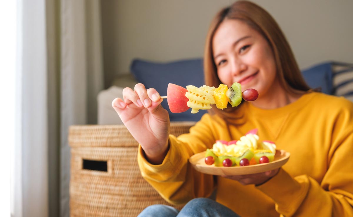 Sai lầm khi ăn trái cây sau bữa tối dễ gây tăng cân dù ăn ít- Ảnh 1. Sai lầm khi ăn trái cây sau bữa tối dễ gây tăng cân dù ăn ít- Ảnh 1.