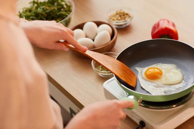Nên ăn bao nhiêu quả trứng mỗi tuần để vừa giảm cân vừa bảo vệ tim mạch?- Ảnh 1. Nên ăn bao nhiêu quả trứng mỗi tuần để vừa giảm cân vừa bảo vệ tim mạch?- Ảnh 1.