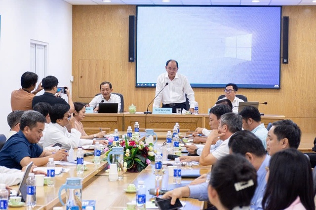 TPHCM quyết tâm dẹp nạn 'cò' bệnh viện - Ảnh 1. TPHCM quyết tâm dẹp nạn 'cò' bệnh viện - Ảnh 1.