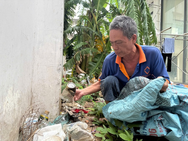 TPHCM giám sát 24/24 tại cửa khẩu và triển khai loạt biện pháp phòng Chikungunya, sốt xuất huyết- Ảnh 1. TPHCM giám sát 24/24 tại cửa khẩu và triển khai loạt biện pháp phòng Chikungunya, sốt xuất huyết- Ảnh 1.