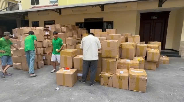 TPHCM báo động tình trạng thuốc và thực phẩm giả: Thủ đoạn tinh vi, quy mô lớn- Ảnh 1. TPHCM báo động tình trạng thuốc và thực phẩm giả: Thủ đoạn tinh vi, quy mô lớn- Ảnh 1.