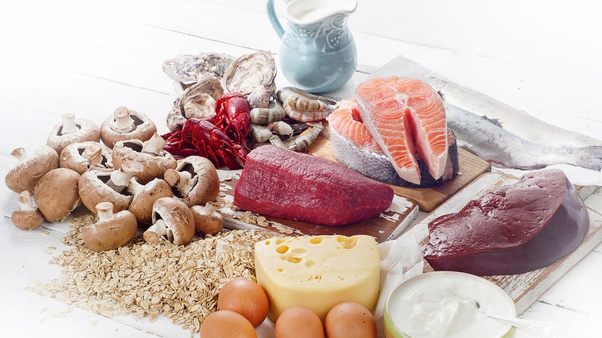 Trên 40 tuổi, cơ thể cần những loại vitamin và chất dinh dưỡng nào?- Ảnh 1. Trên 40 tuổi, cơ thể cần những loại vitamin và chất dinh dưỡng nào?- Ảnh 1.